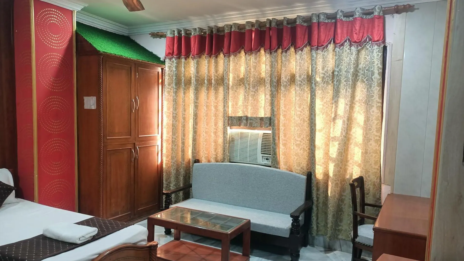 Hotel Riz Varanasi