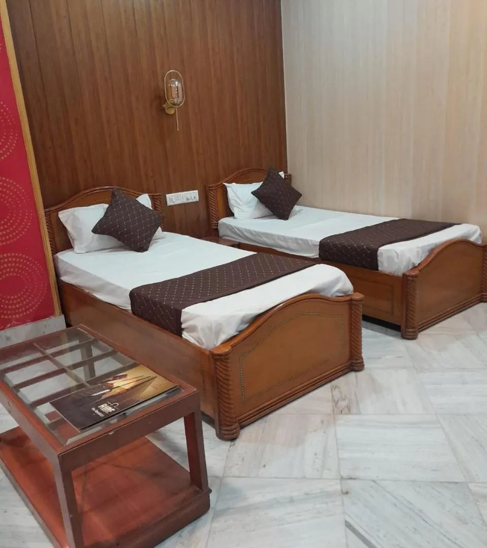 ***  Hotel Riz Varanasi India