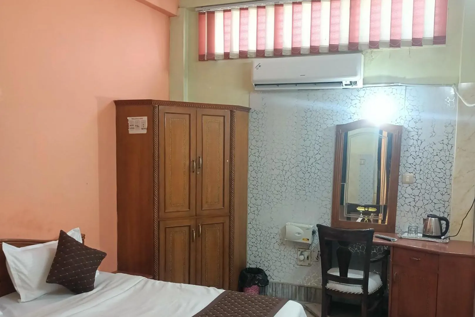 Hotel Riz Varanasi 3*,